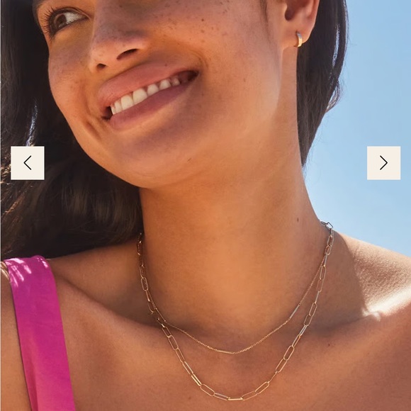 14k Gold Rose Bar Necklace - Picture 3 of 4